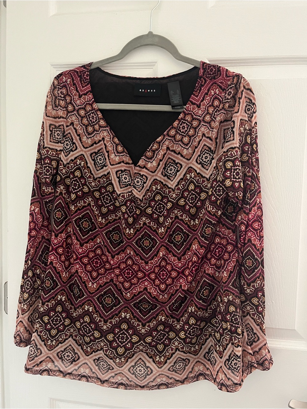 Axcess Women's Burgundy and Pink V-Neck Patterned Blouse
